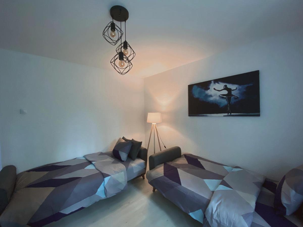 Hotspot Apartments - City Center Пристина Екстериор снимка