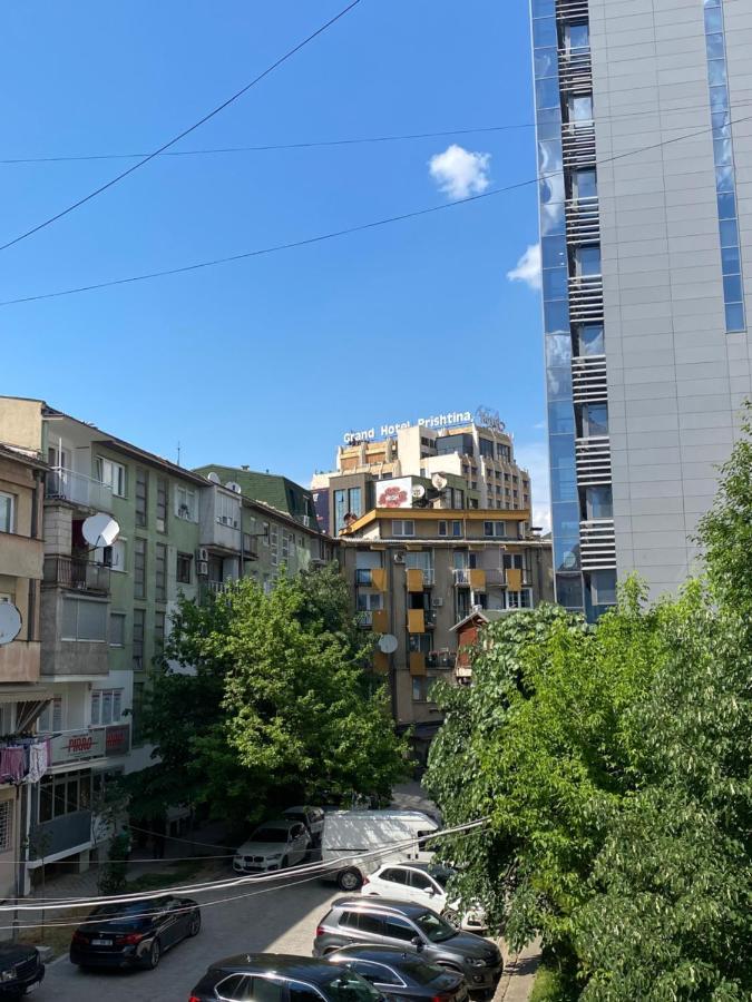 Hotspot Apartments - City Center Пристина Екстериор снимка