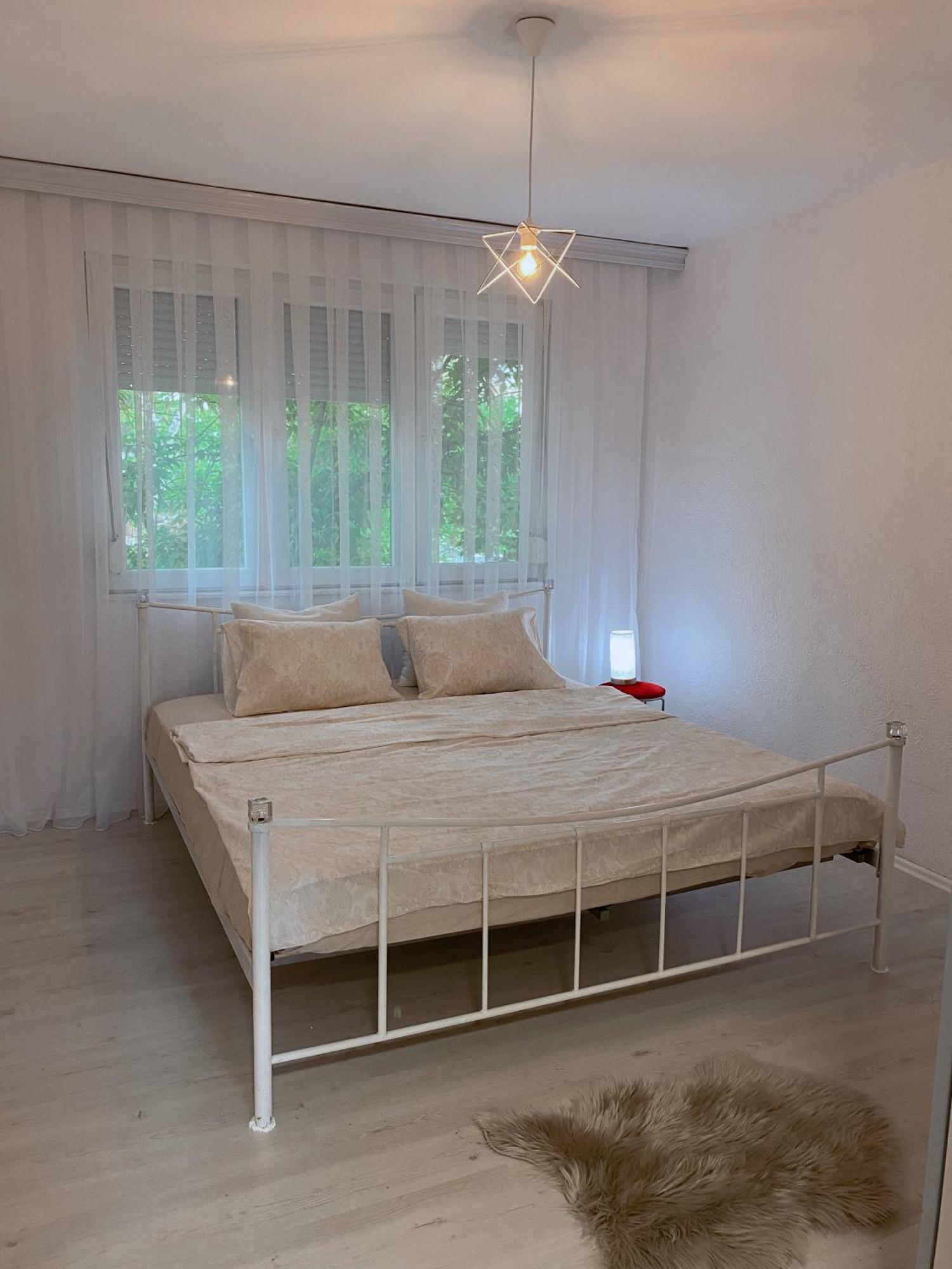 Hotspot Apartments - City Center Пристина Екстериор снимка