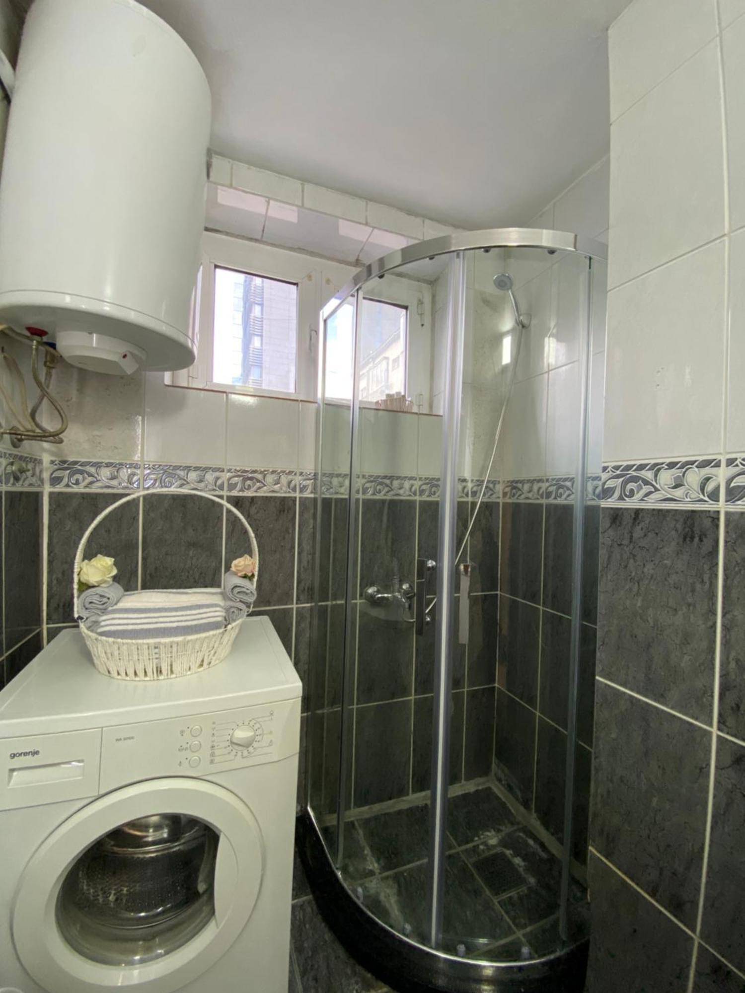 Hotspot Apartments - City Center Пристина Екстериор снимка