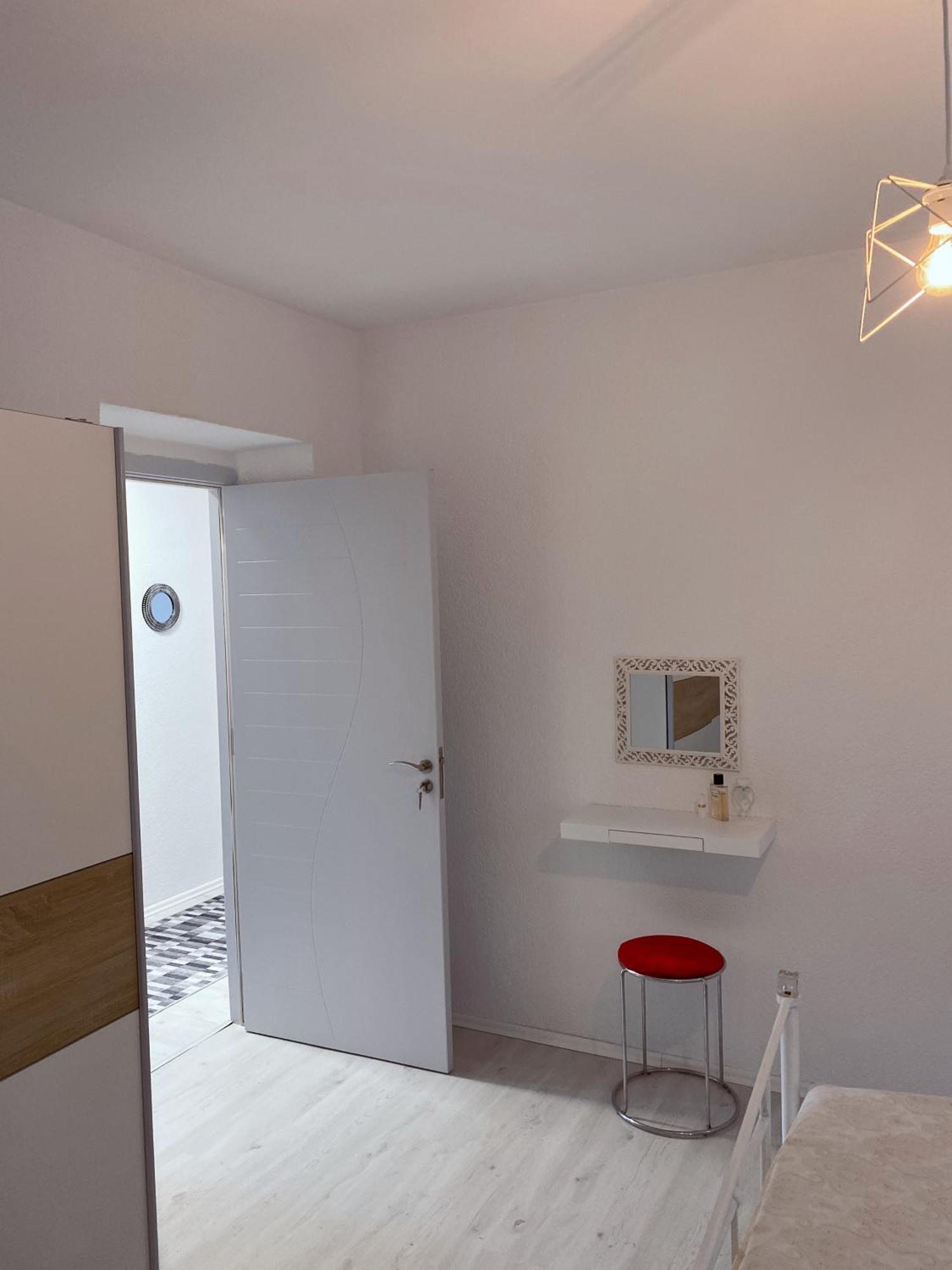 Hotspot Apartments - City Center Пристина Екстериор снимка