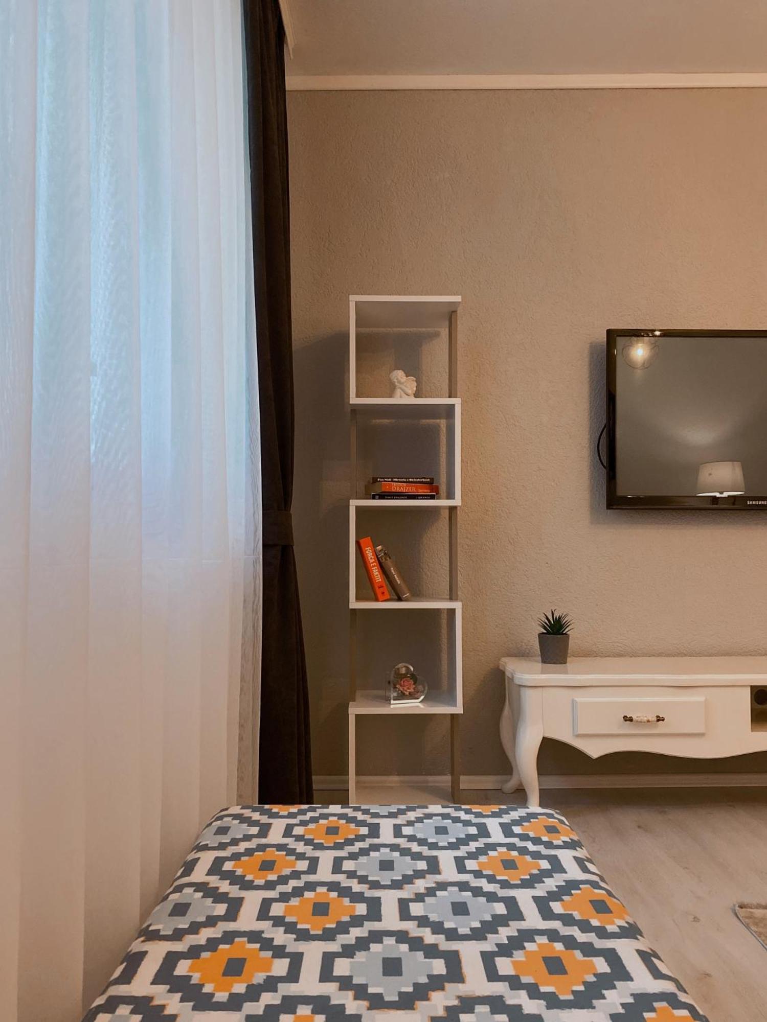 Hotspot Apartments - City Center Пристина Екстериор снимка