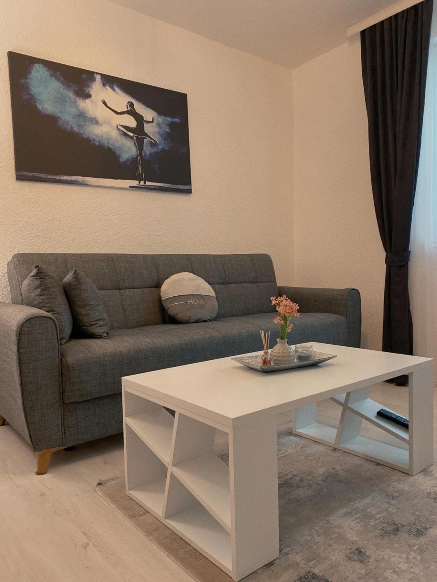 Hotspot Apartments - City Center Пристина Екстериор снимка